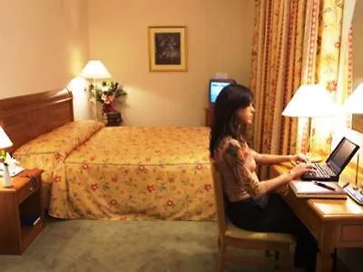 Hotell Turist - Center 4*
